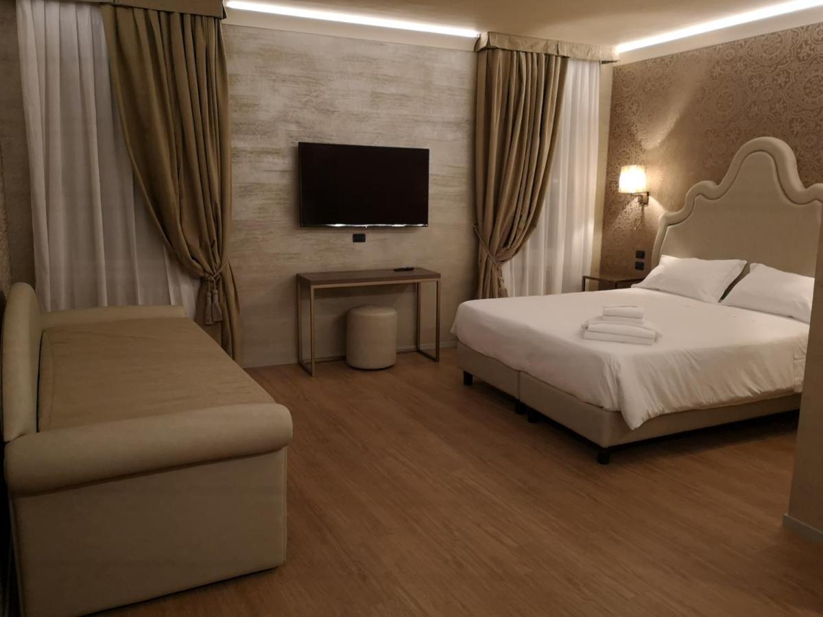 Cavanella Venice